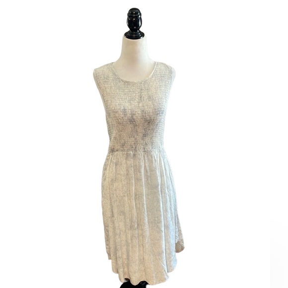 ☁️NEW Smock Dress - Picture 2 of 11